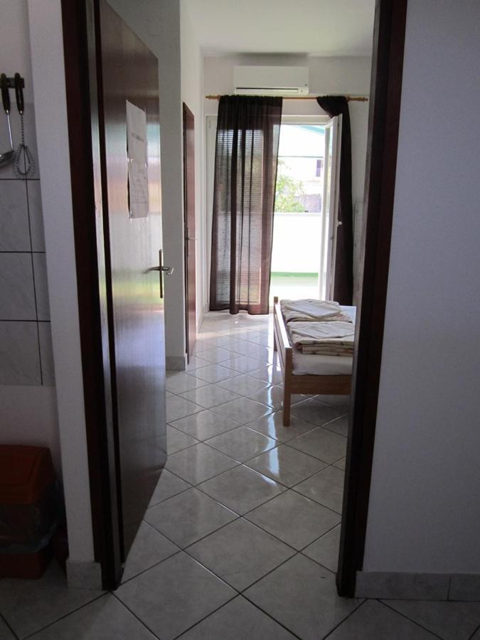 Apartmani Lukacic Биоград-на-Мору Экстерьер фото